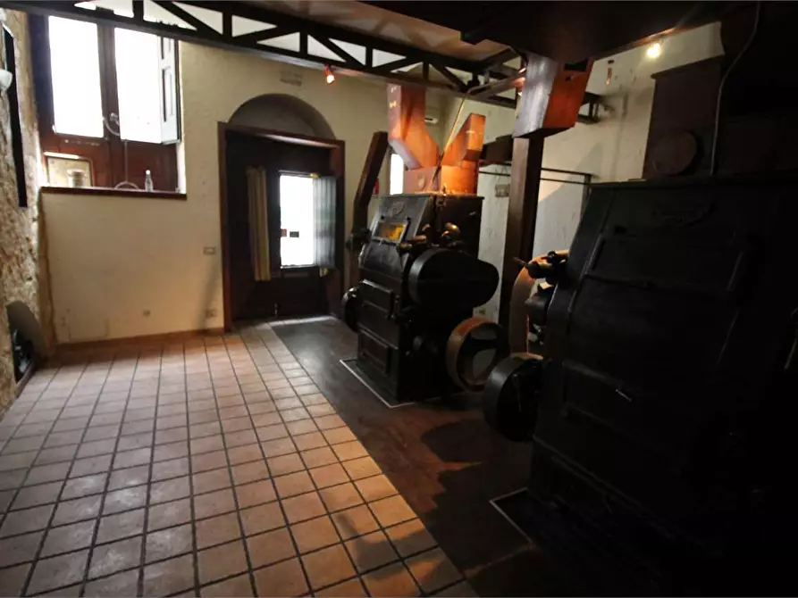 Immagine 18 di Negozio in vendita  in VIA MACELLO a Palazzolo Acreide