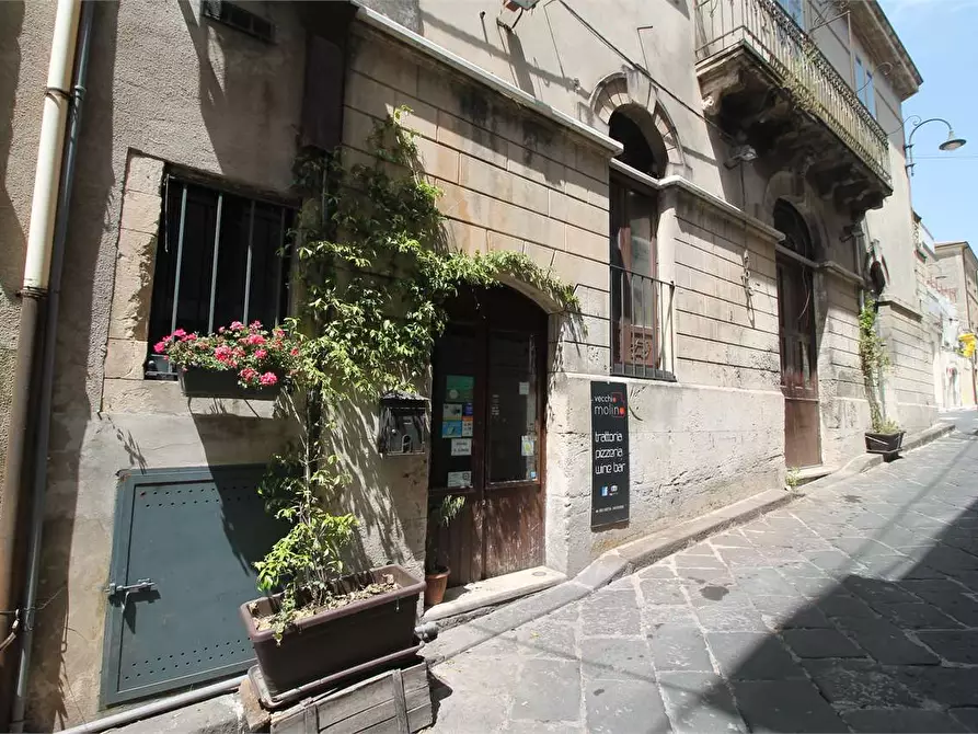 Immagine 22 di Negozio in vendita  in VIA MACELLO a Palazzolo Acreide