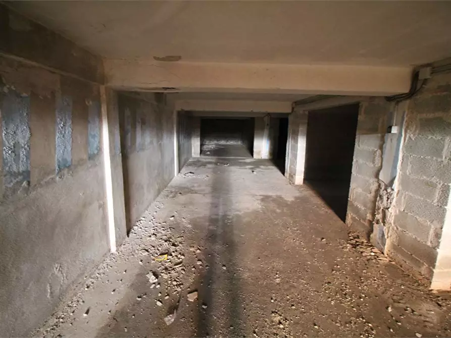 Immagine 4 di Garage in vendita  in RONCO I VIA TISIA a Siracusa