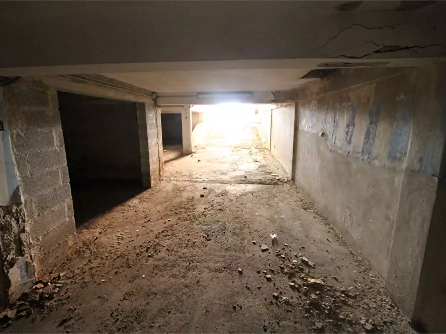 Immagine 7 di Garage in vendita  in RONCO I VIA TISIA a Siracusa