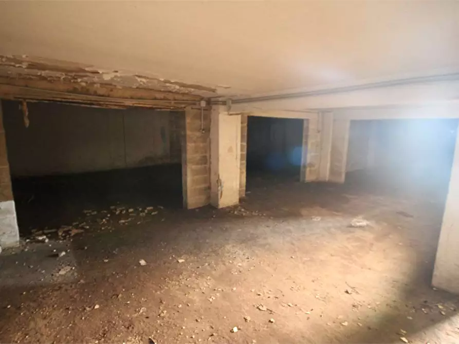 Immagine 8 di Garage in vendita  in RONCO I VIA TISIA a Siracusa
