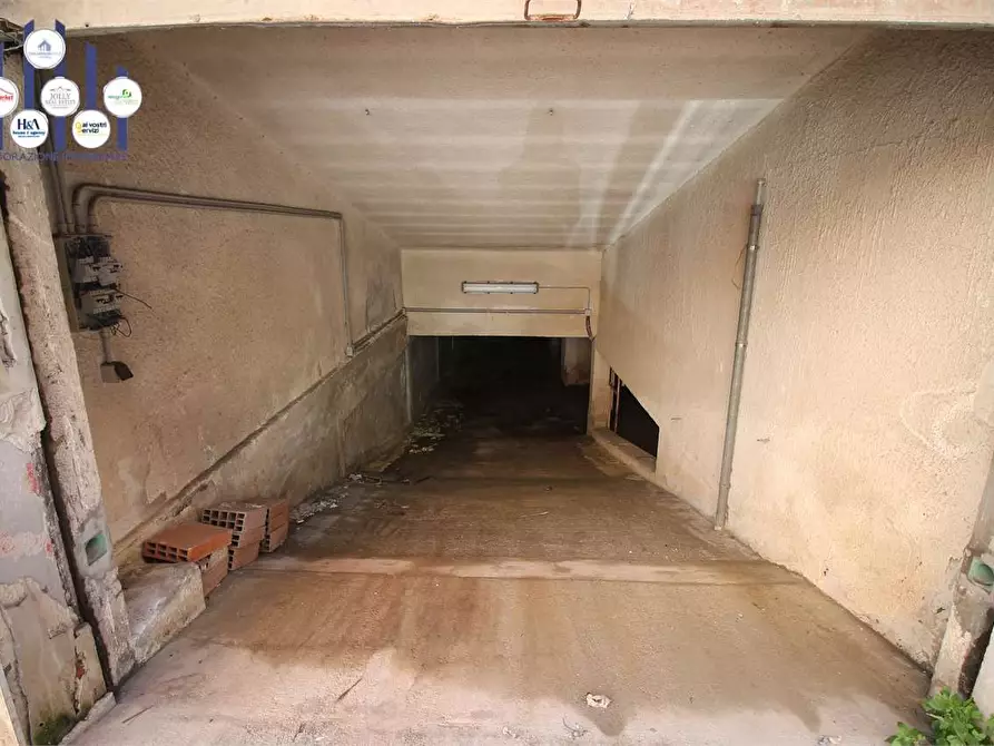 Immagine 10 di Garage in vendita  in RONCO I VIA TISIA a Siracusa