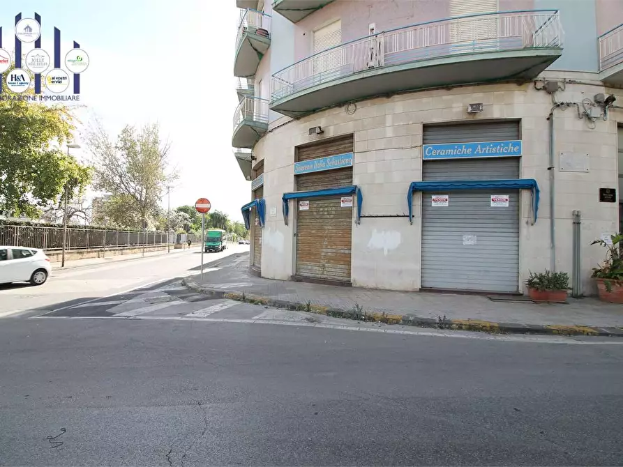 Immagine 3 di Negozio in vendita  a Siracusa
