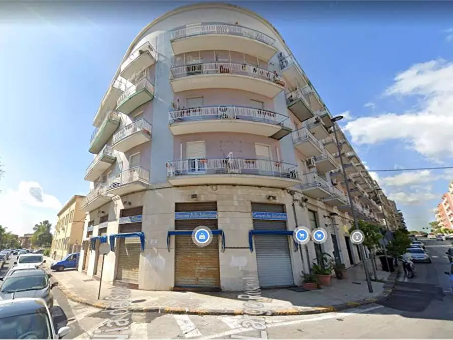 Immagine 6 di Negozio in vendita  a Siracusa