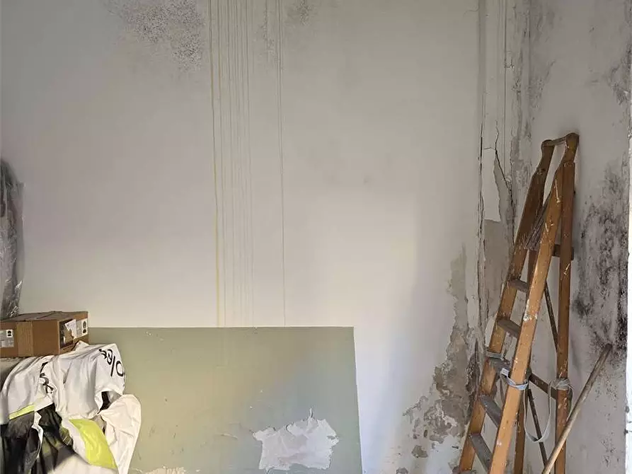 Immagine 2 di Garage in vendita  in VIA MISTERBIANCO a Siracusa