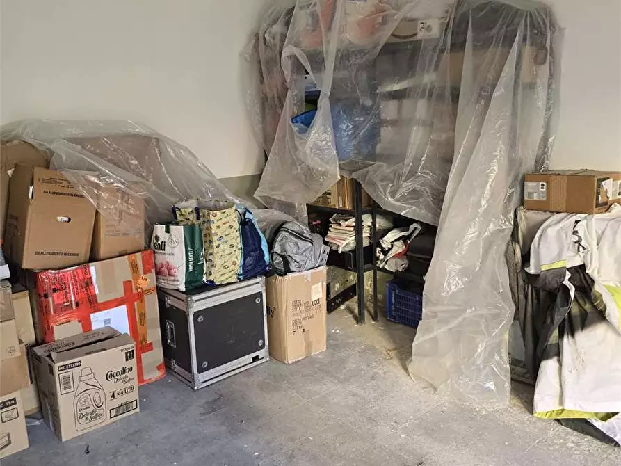 Immagine 1 di Garage in vendita  in VIA MISTERBIANCO a Siracusa