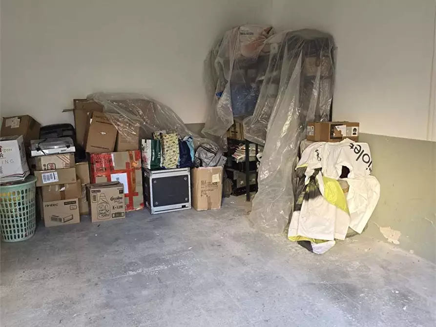 Immagine 5 di Garage in vendita  in VIA MISTERBIANCO a Siracusa