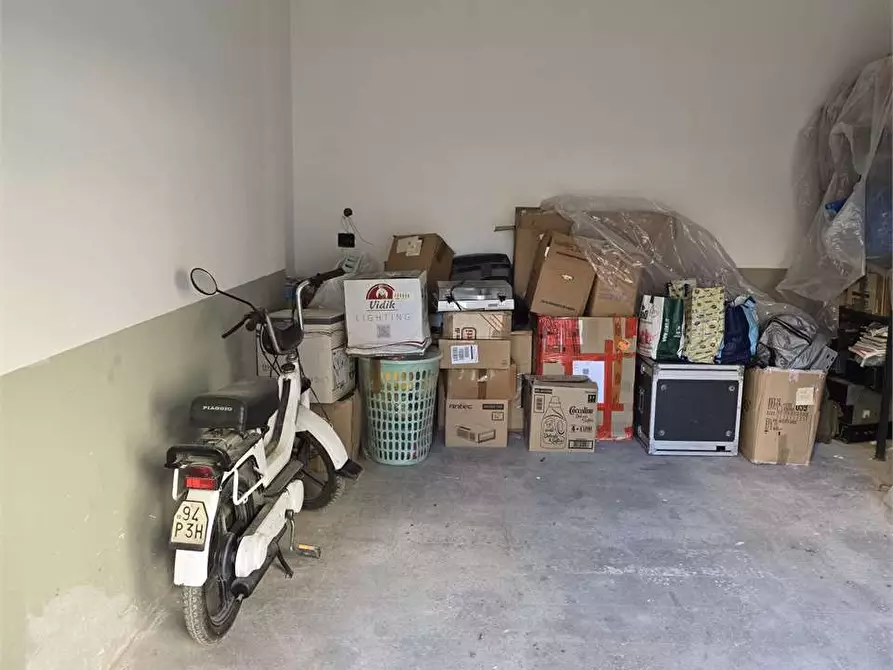 Immagine 7 di Garage in vendita  in VIA MISTERBIANCO a Siracusa