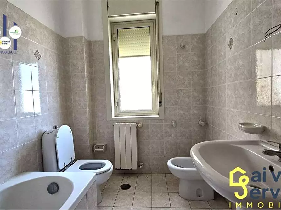 Immagine 10 di Quadrilocale in vendita  in VIA MONTEFORTE  42 a Siracusa