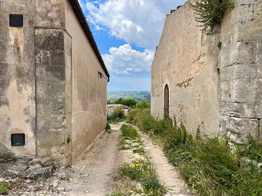 Immagine 59 di Rustico / casale in vendita  a Noto