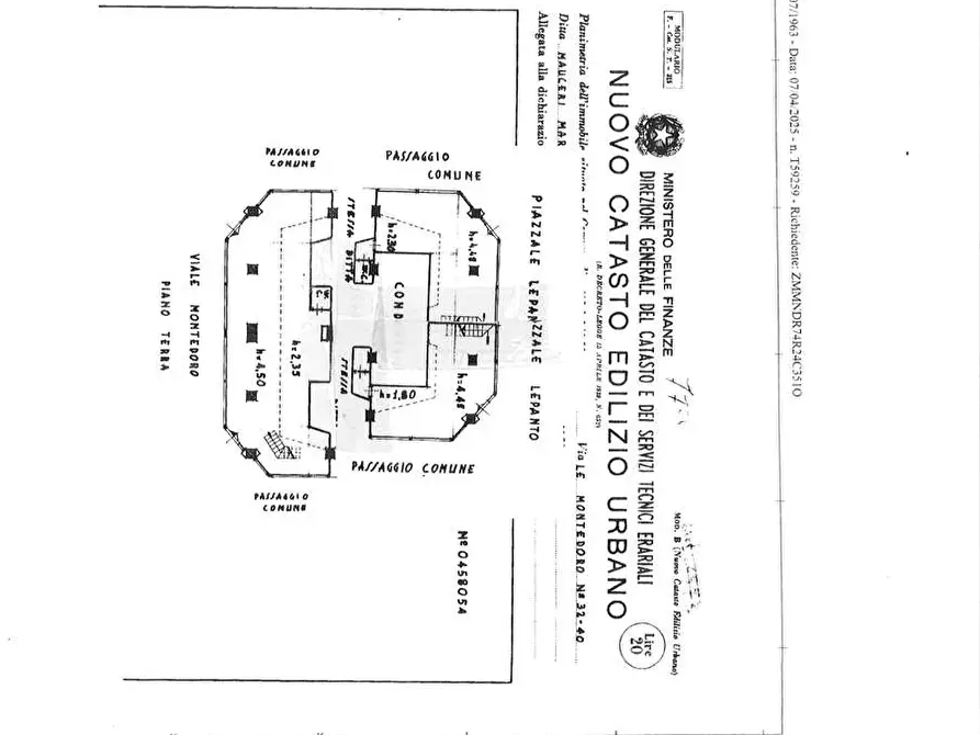 Immagine 30 di Negozio in vendita  in Viale Montedoro a Siracusa