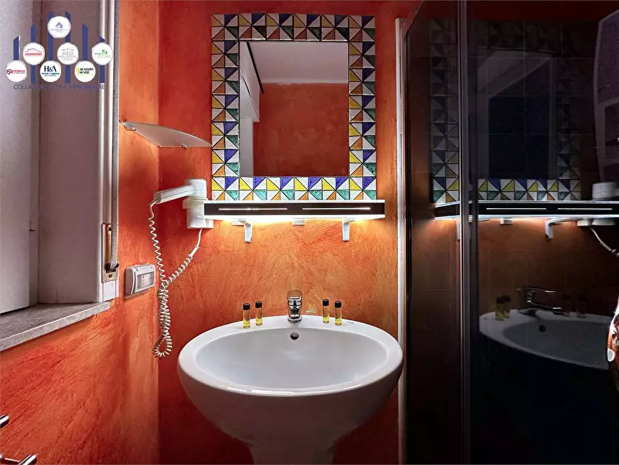 Immagine 7 di Villa in vendita  in VIA SENIGALLIA a Siracusa