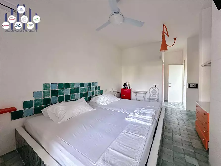 Immagine 9 di Villa in vendita  in VIA SENIGALLIA a Siracusa