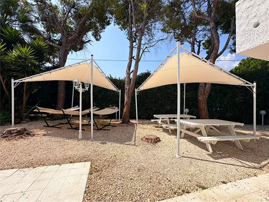 Immagine 18 di Villa in vendita  in VIA SENIGALLIA a Siracusa