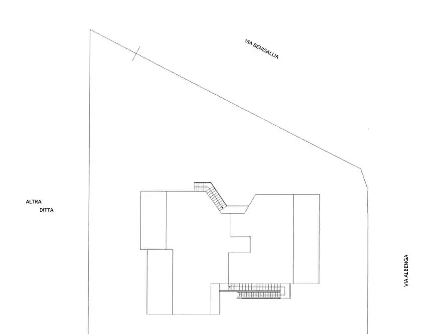 Immagine 21 di Villa in vendita  in VIA SENIGALLIA a Siracusa