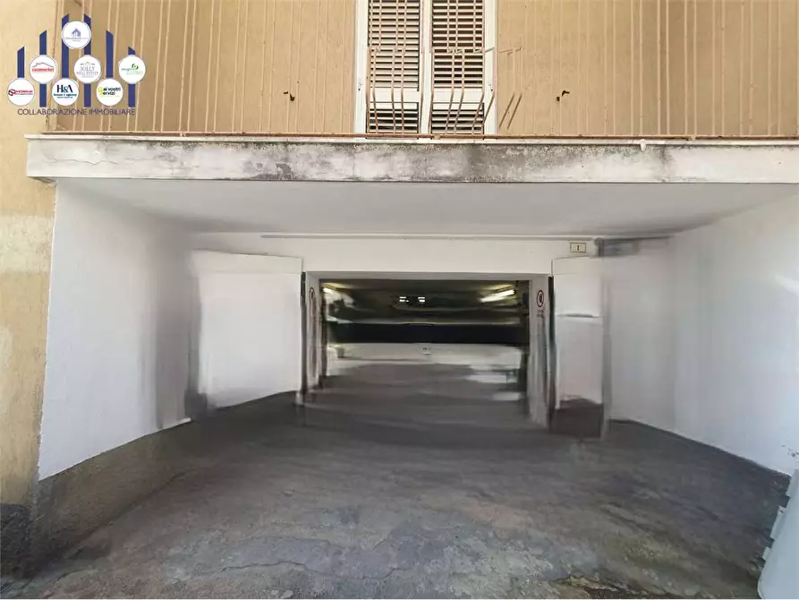 Immagine 1 di Magazzino in vendita  in Via Mattia Preti  a Siracusa