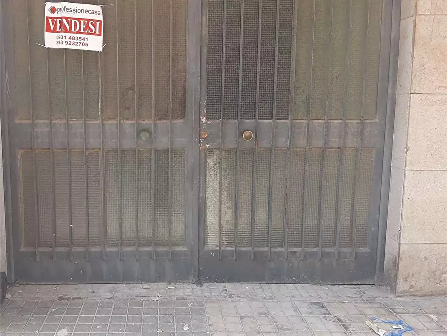 Immagine 3 di Garage in vendita  in Via Monsignor Carabelli  31 a Siracusa