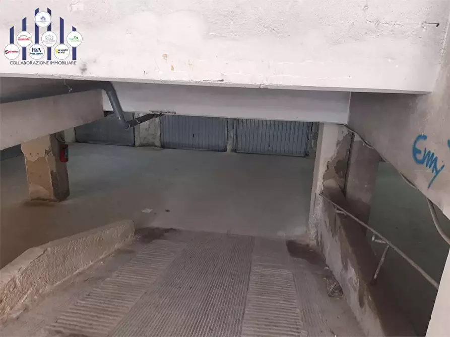 Immagine 5 di Garage in vendita  in Via Monsignor Carabelli  31 a Siracusa