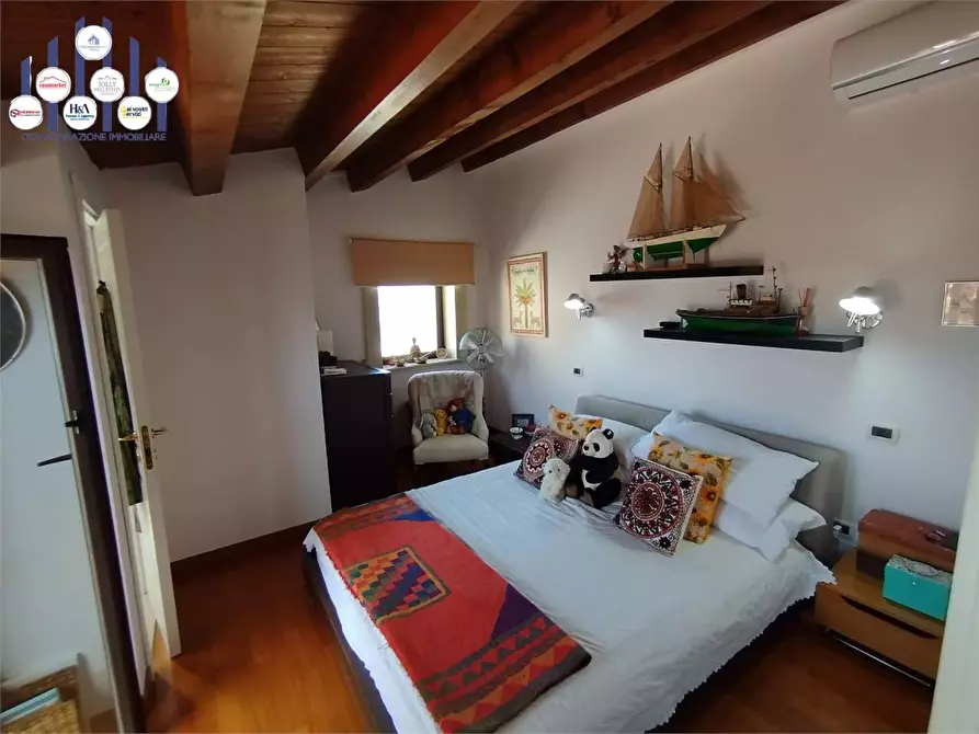 Immagine 35 di Appartamento in vendita  a Siracusa