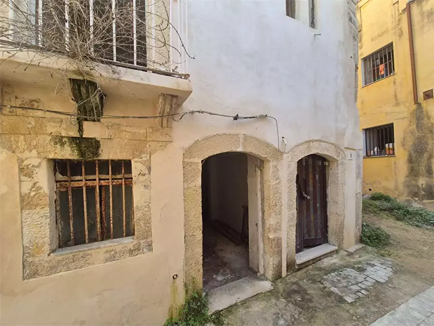 Immagine 3 di Stabile in vendita  a Siracusa