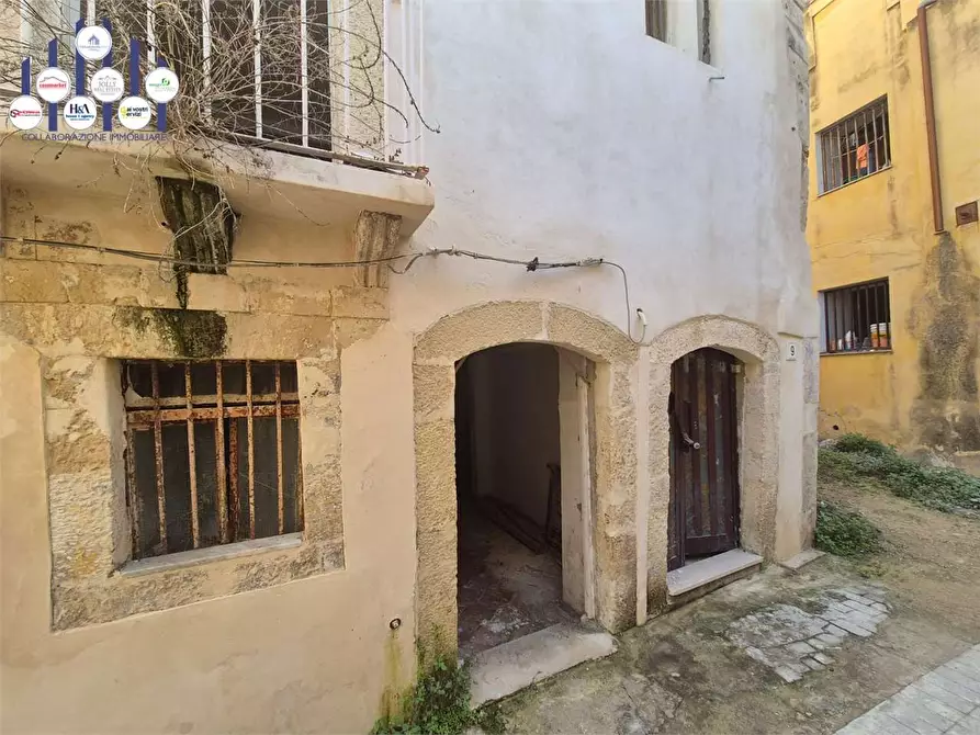 Immagine 3 di Stabile in vendita  a Siracusa