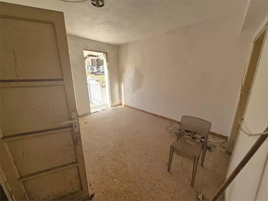 Immagine 7 di Stabile in vendita  a Siracusa