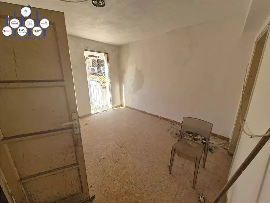 Immagine 7 di Stabile in vendita  a Siracusa