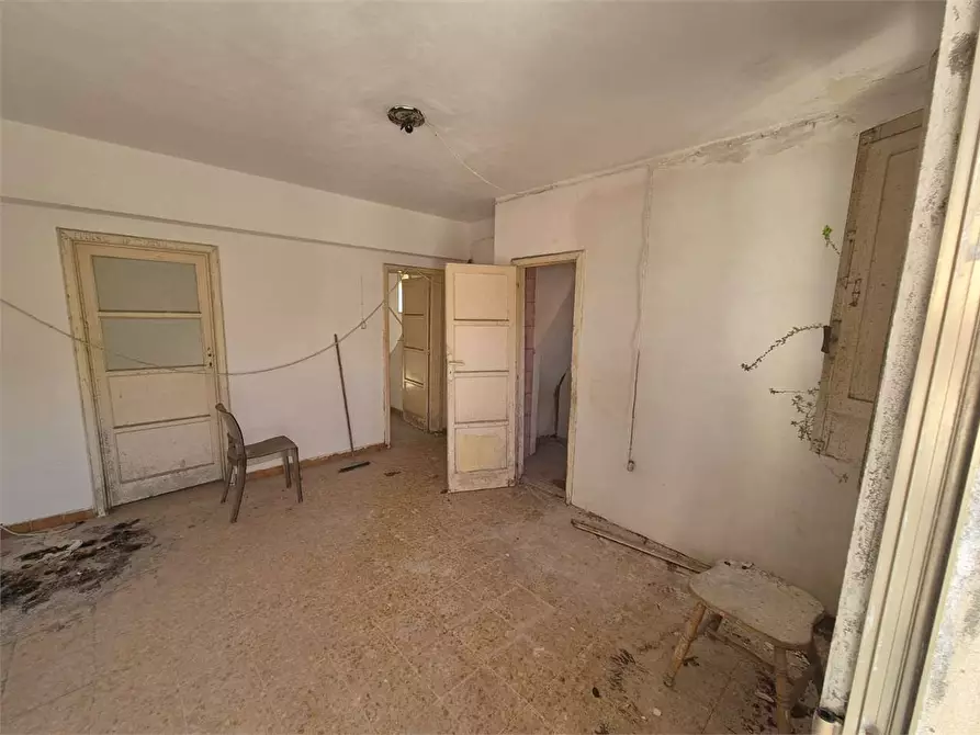 Immagine 10 di Stabile in vendita  a Siracusa