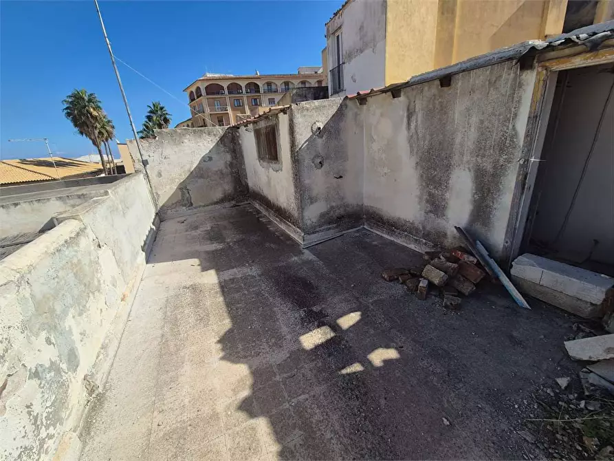 Immagine 11 di Stabile in vendita  a Siracusa
