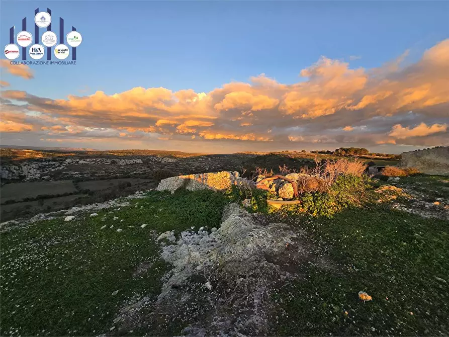 Immagine 3 di Rustico / casale in vendita  in Contrada Porcari a Noto