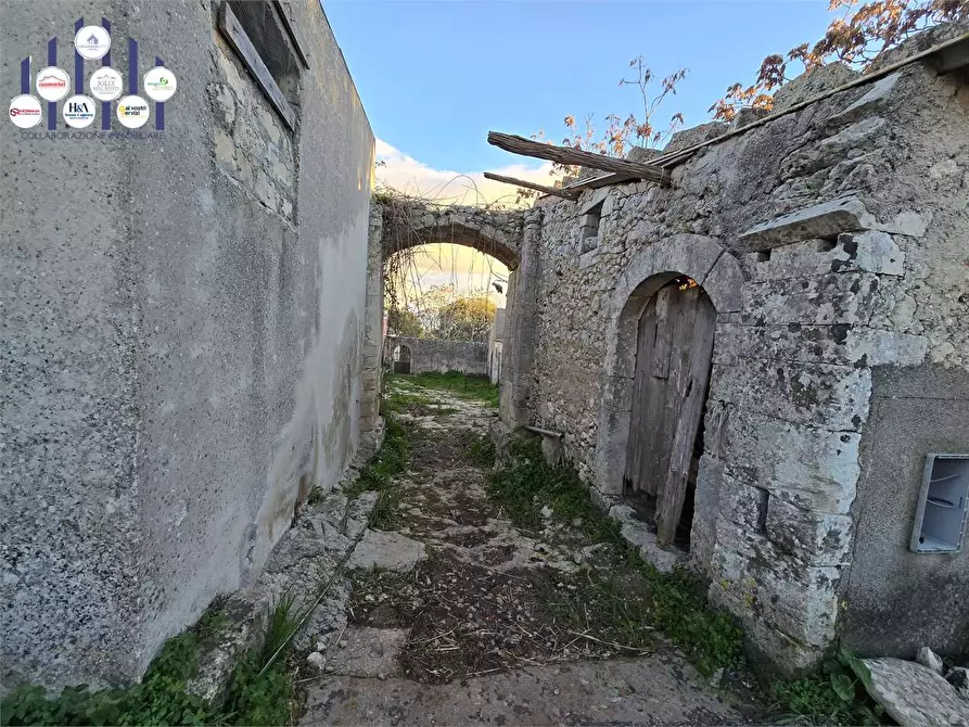 Immagine 23 di Rustico / casale in vendita  in Contrada Porcari a Noto