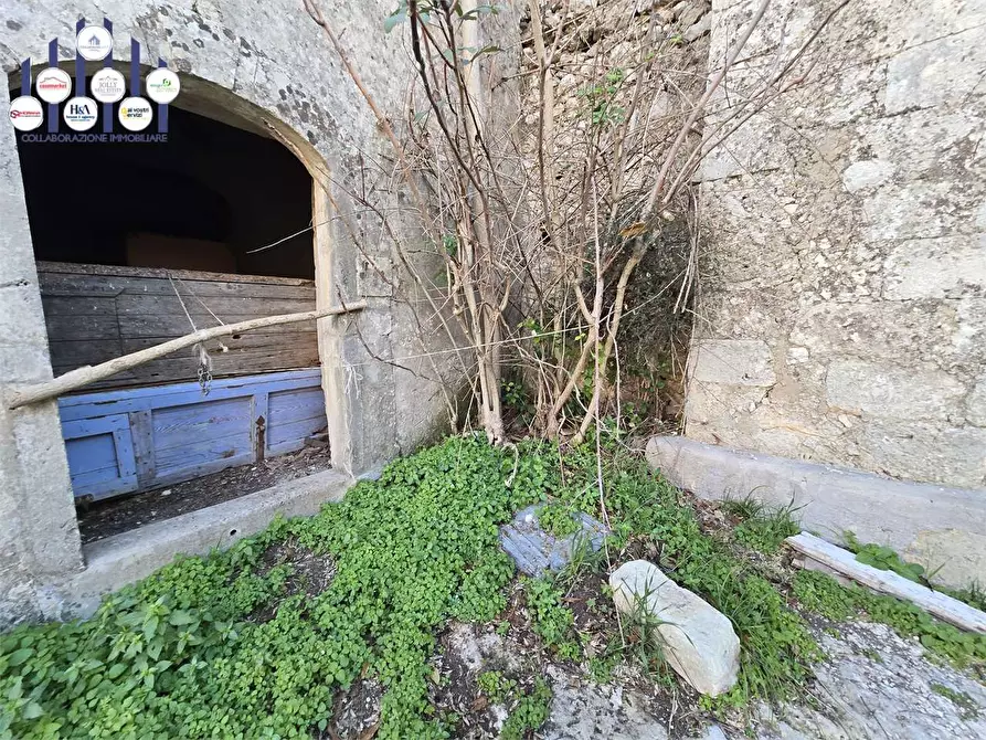 Immagine 29 di Rustico / casale in vendita  in Contrada Porcari a Noto