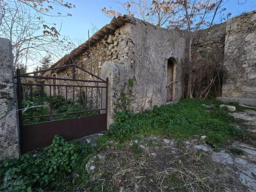 Immagine 32 di Rustico / casale in vendita  in Contrada Porcari a Noto
