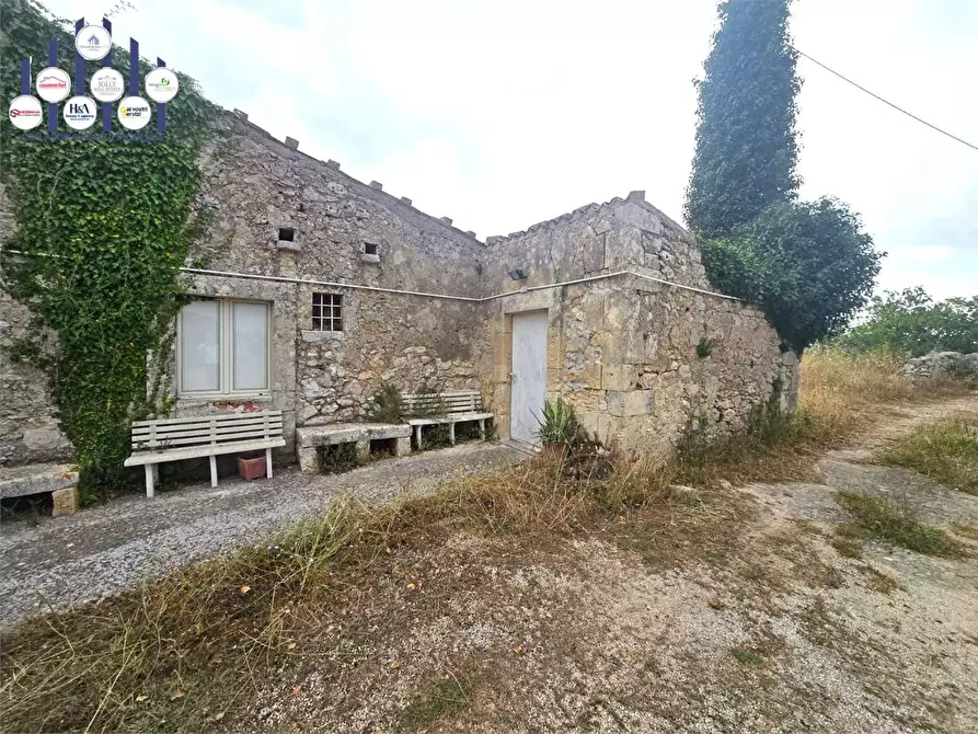 Immagine 7 di Rustico / casale in vendita  in C.da Mezzo Gregorio a Noto
