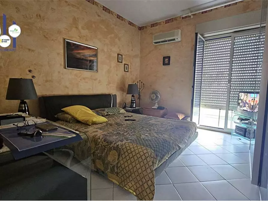 Immagine 8 di Trilocale in vendita  in PIZZUTA a Siracusa