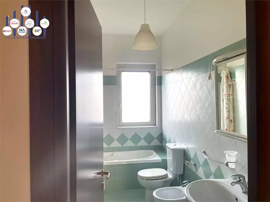 Immagine 18 di Quadrilocale in vendita  in FLORIDIA a Floridia