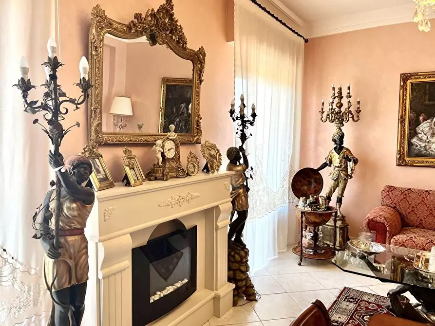 Immagine 6 di Appartamento in vendita  in via grottasanta a Siracusa