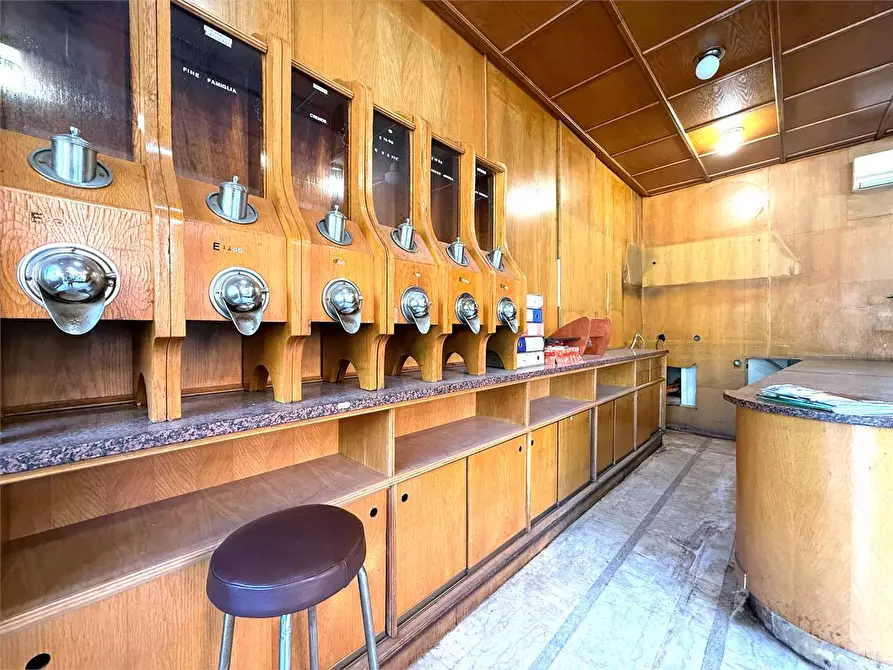 Immagine 2 di Negozio in affitto  in Viale Tica a Siracusa