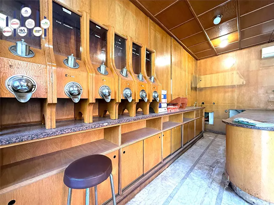 Immagine 2 di Negozio in affitto  in Viale Tica a Siracusa