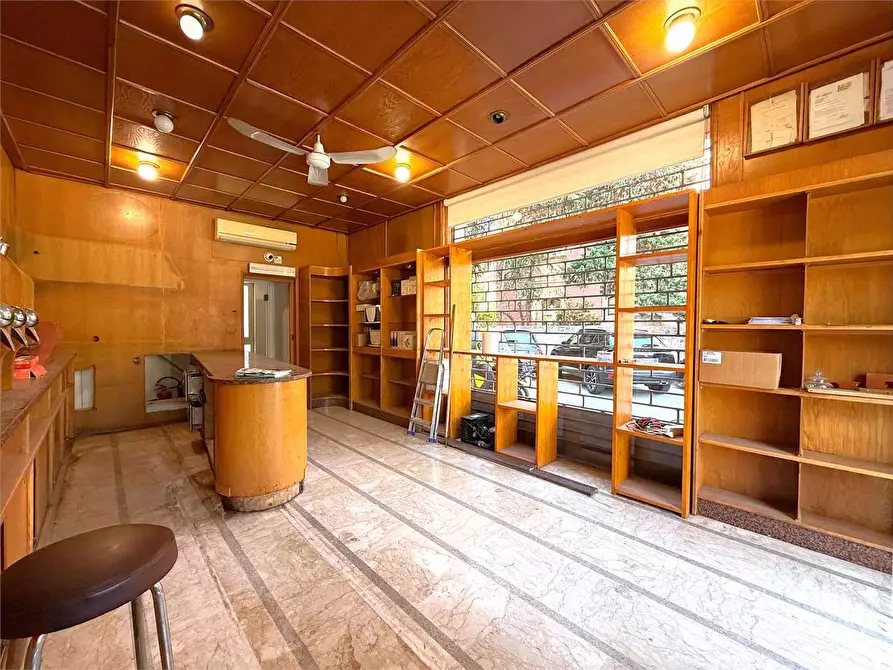 Immagine 3 di Negozio in affitto  in Viale Tica a Siracusa