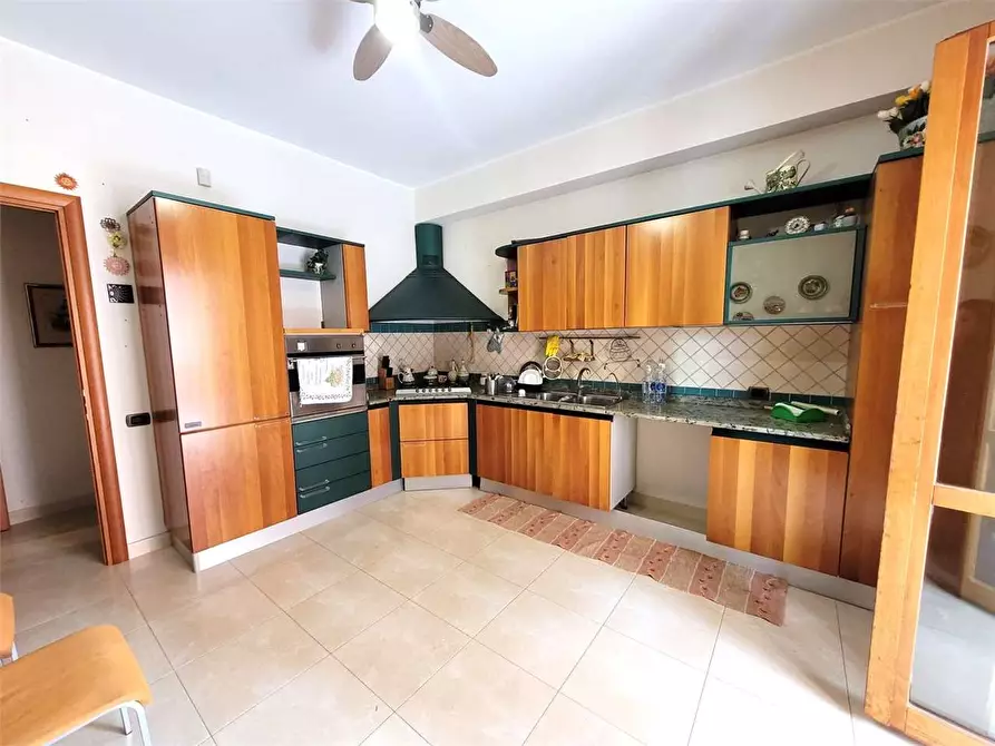 Immagine 10 di Quadrilocale in vendita  in VIALE S.GRECA a Siracusa