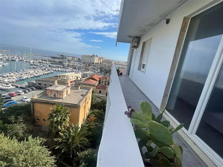 Immagine 17 di Appartamento in affitto  a Siracusa