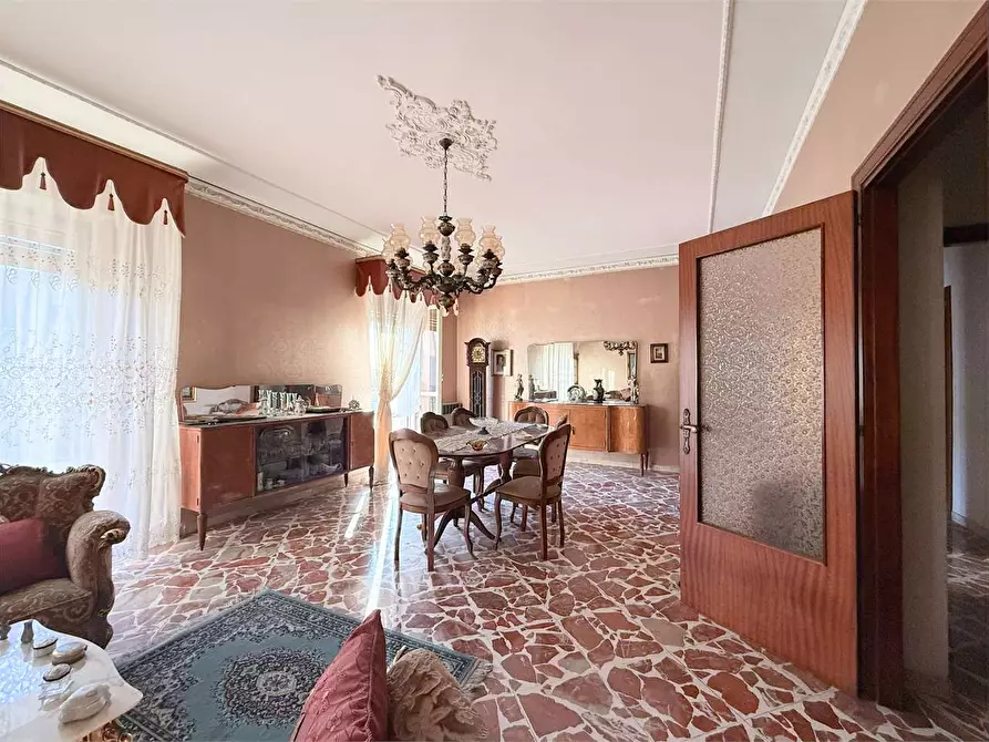 Immagine 25 di Appartamento in vendita  in Via San Metodio a Siracusa