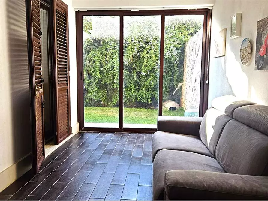 Immagine 1 di Villetta a schiera in vendita  in TREMILIA a Siracusa