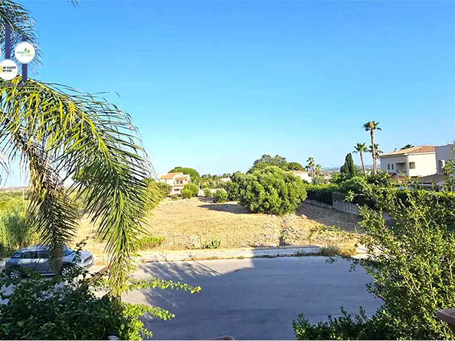 Immagine 10 di Villetta a schiera in vendita  in TREMILIA a Siracusa