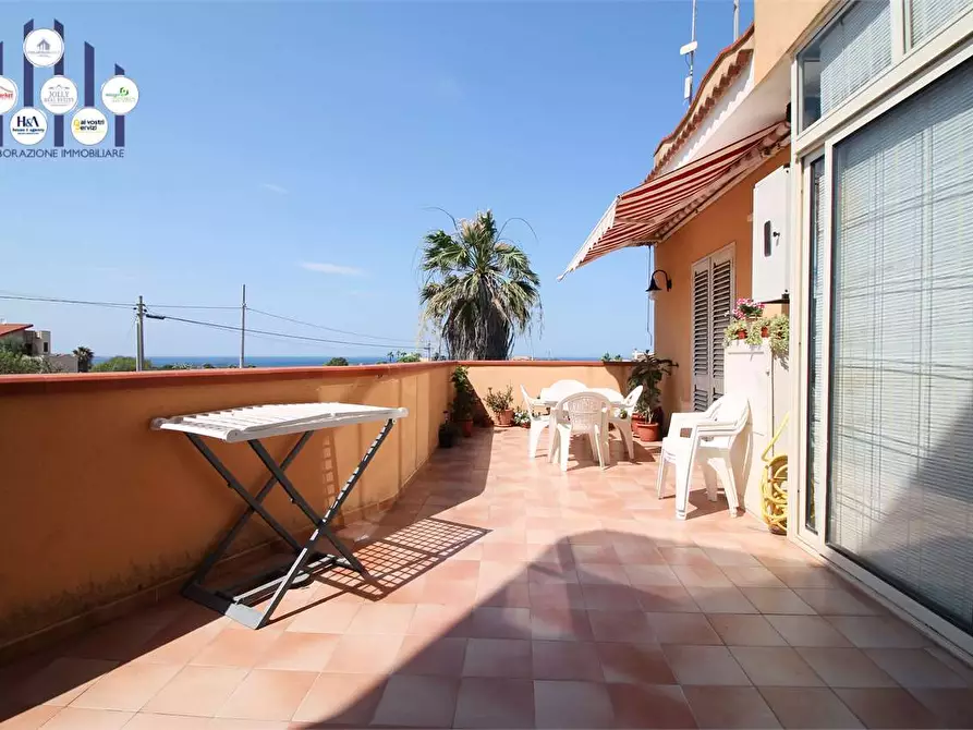 Immagine 1 di Villa in vendita  in Via Del Piombo a Siracusa