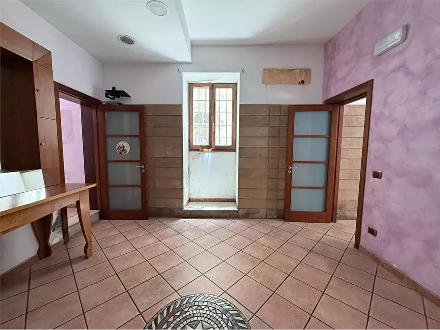 Immagine 17 di Appartamento in vendita  in Via Giovanni Aurispa a Noto