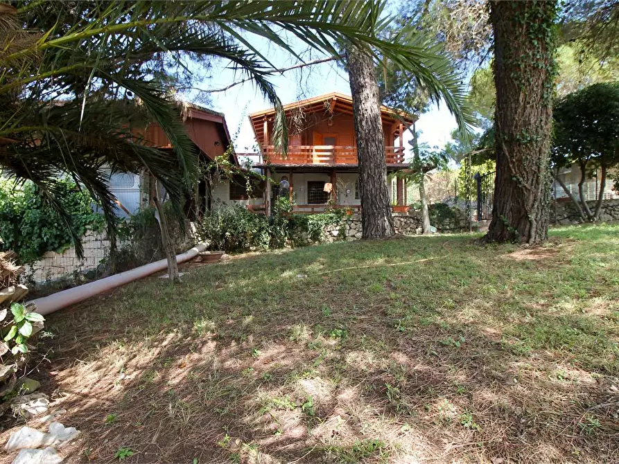 Immagine 1 di Villa in vendita  in C/DA SAN MARCO a Noto