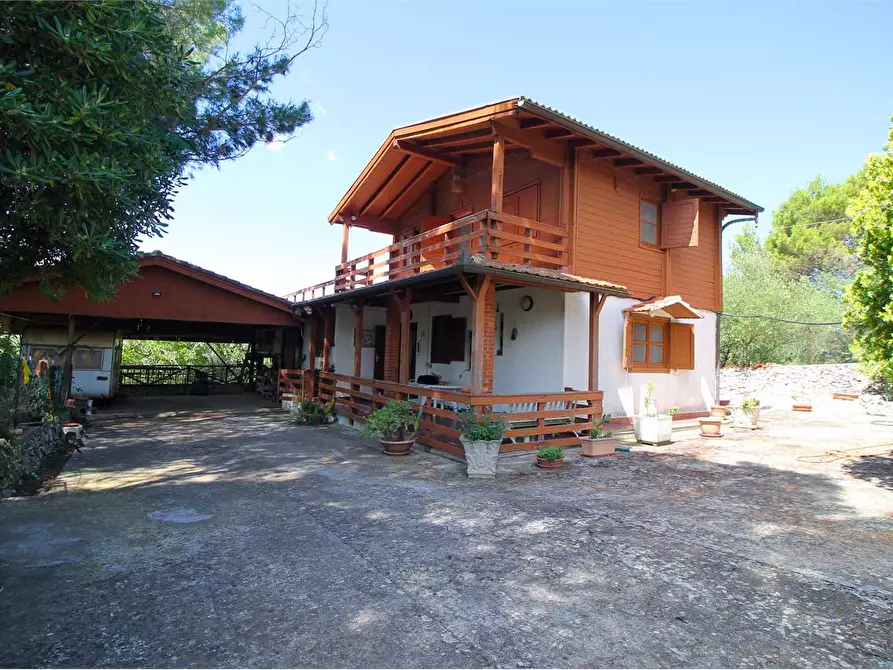 Immagine 15 di Villa in vendita  in C/DA SAN MARCO a Noto