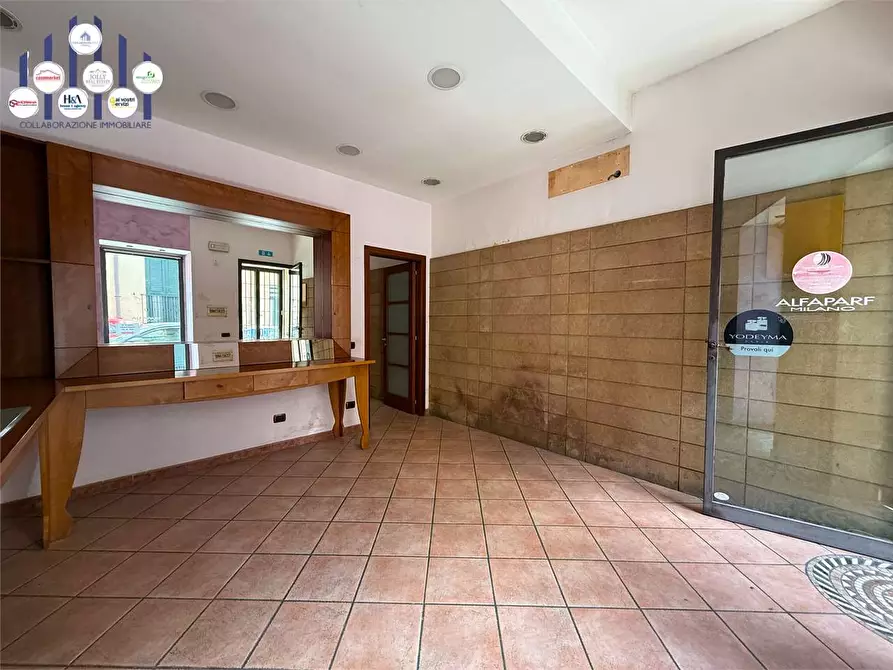 Immagine 8 di Negozio in vendita  in Via Giovanni Aurispa a Noto